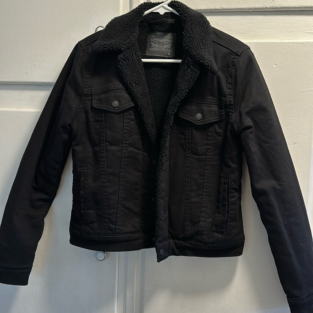 Levi’s Sherpa lined denim jacket